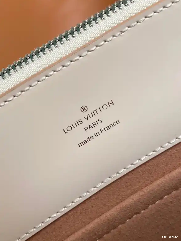 Cheap VUITTON MM LOUIS TOTE GRENELLE 0504